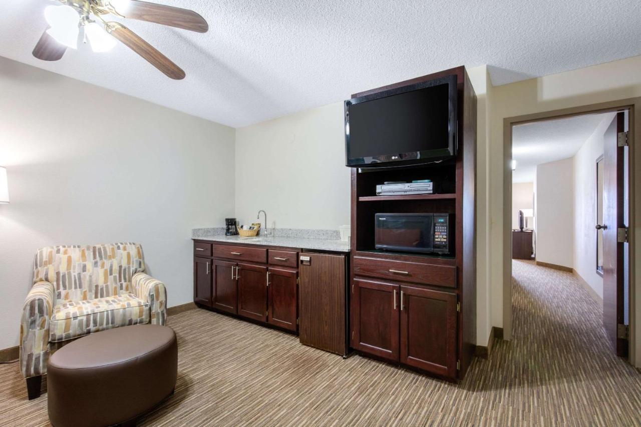 Quality Inn & Suites Mountain Home North מראה חיצוני תמונה